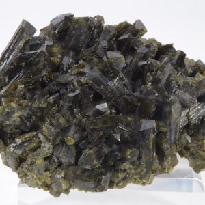Epidote Pérou 6.4x5.1cm (epip1-18)