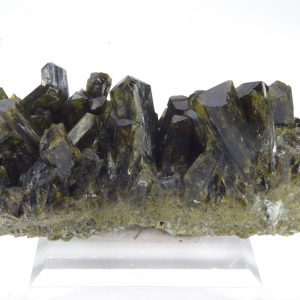 Epidote Pérou 8.1x3.5cm (epip1-6)