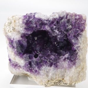 Améthyste Auvergne France 7.5x6cm (afr11)