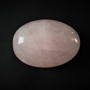 Quartz rose "galet" 6x4.5cm (gqro3)