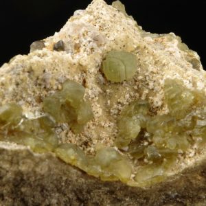 Grenat démantoïde Mexique 4.5x3.5cm (gred2-1)